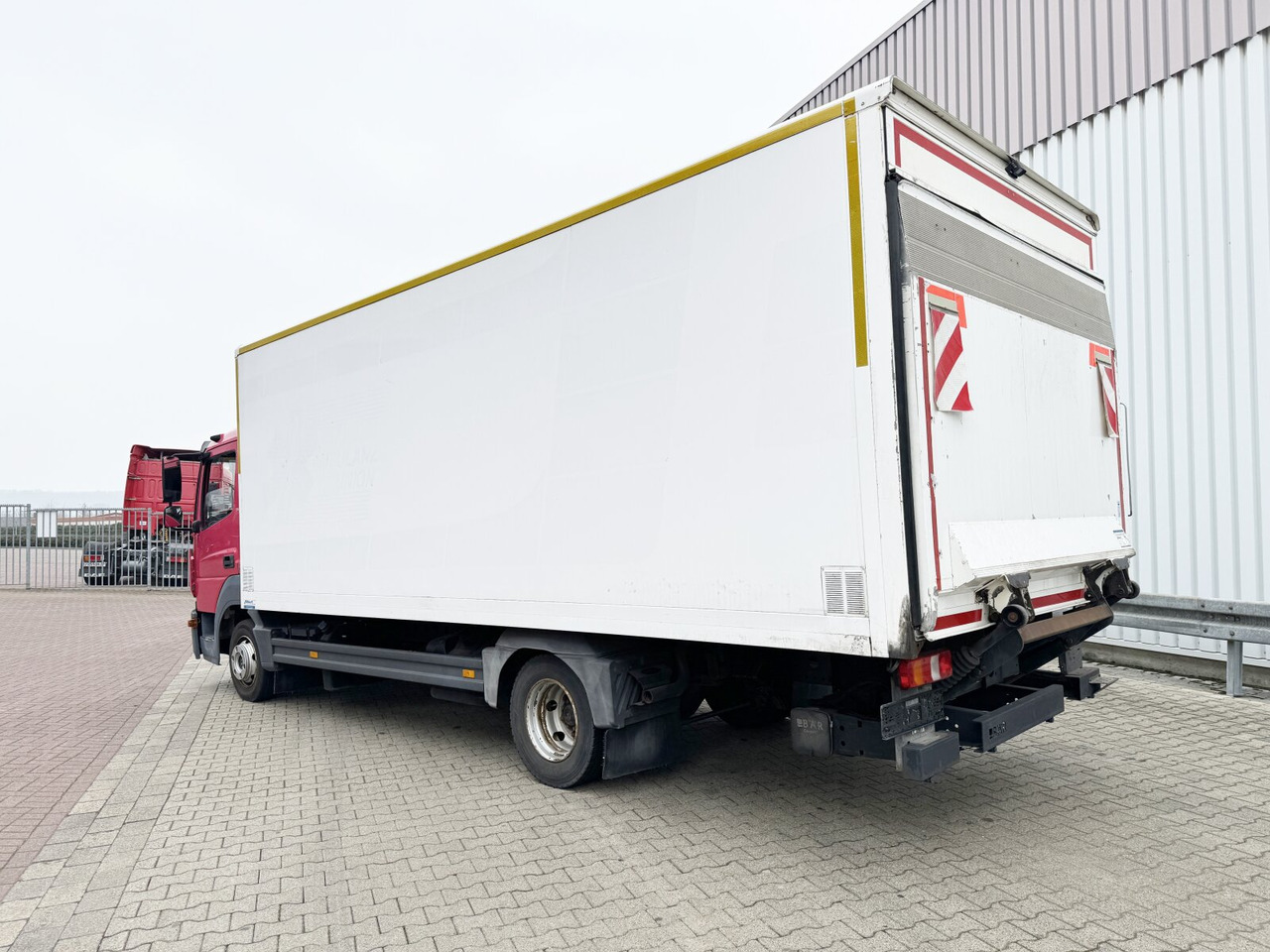 Koffer LKW Mercedes-Benz Atego 816 4x2 Atego 816 4x2 mit LBW BÄR: das Bild 12