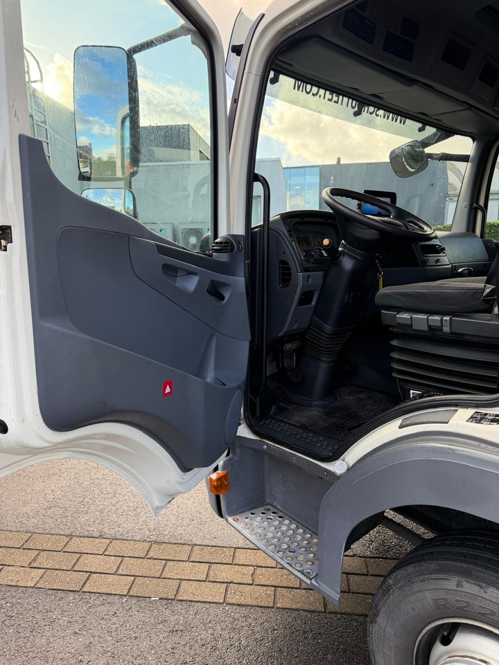 Mercedes-Benz Atego Atego 816 4 x 2 - Pritsche LKW: das Bild 2 Mercedes-Benz Atego Atego 816 4 x 2 - Pritsche LKW: das Bild 2