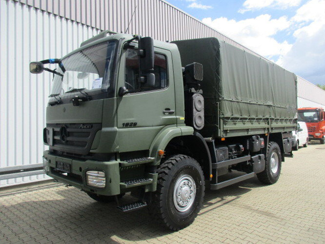 Mercedes-Benz Axor 1829 A 4x4 Axor 1829 A 4x4 - Pritsche LKW: das Bild 1 Mercedes-Benz Axor 1829 A 4x4 Axor 1829 A 4x4 - Pritsche LKW: das Bild 1