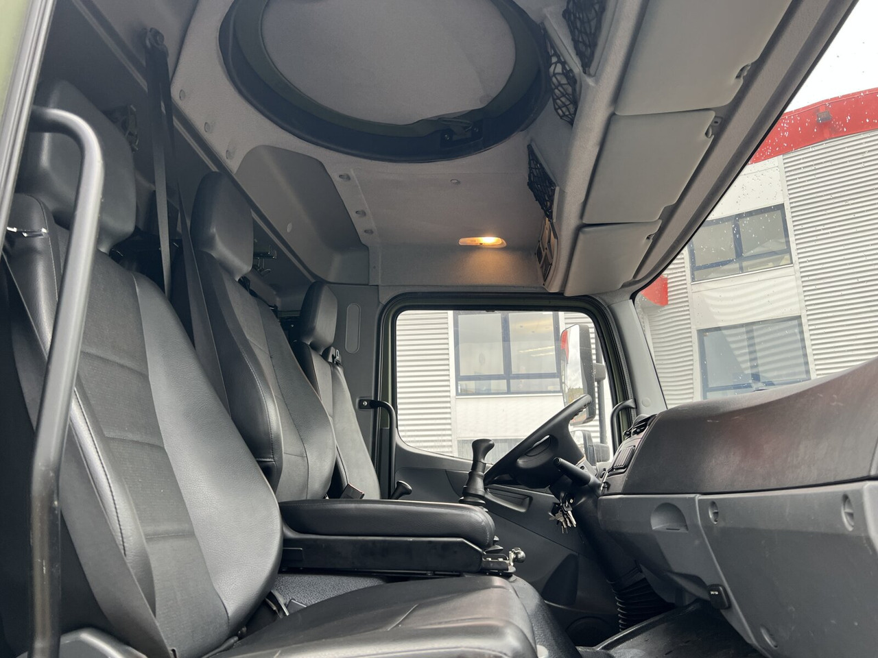 Mercedes-Benz Axor 1829 A 4x4 Axor 1829 A 4x4, Ex- - Pritsche LKW: das Bild 2 Mercedes-Benz Axor 1829 A 4x4 Axor 1829 A 4x4, Ex- - Pritsche LKW: das Bild 2