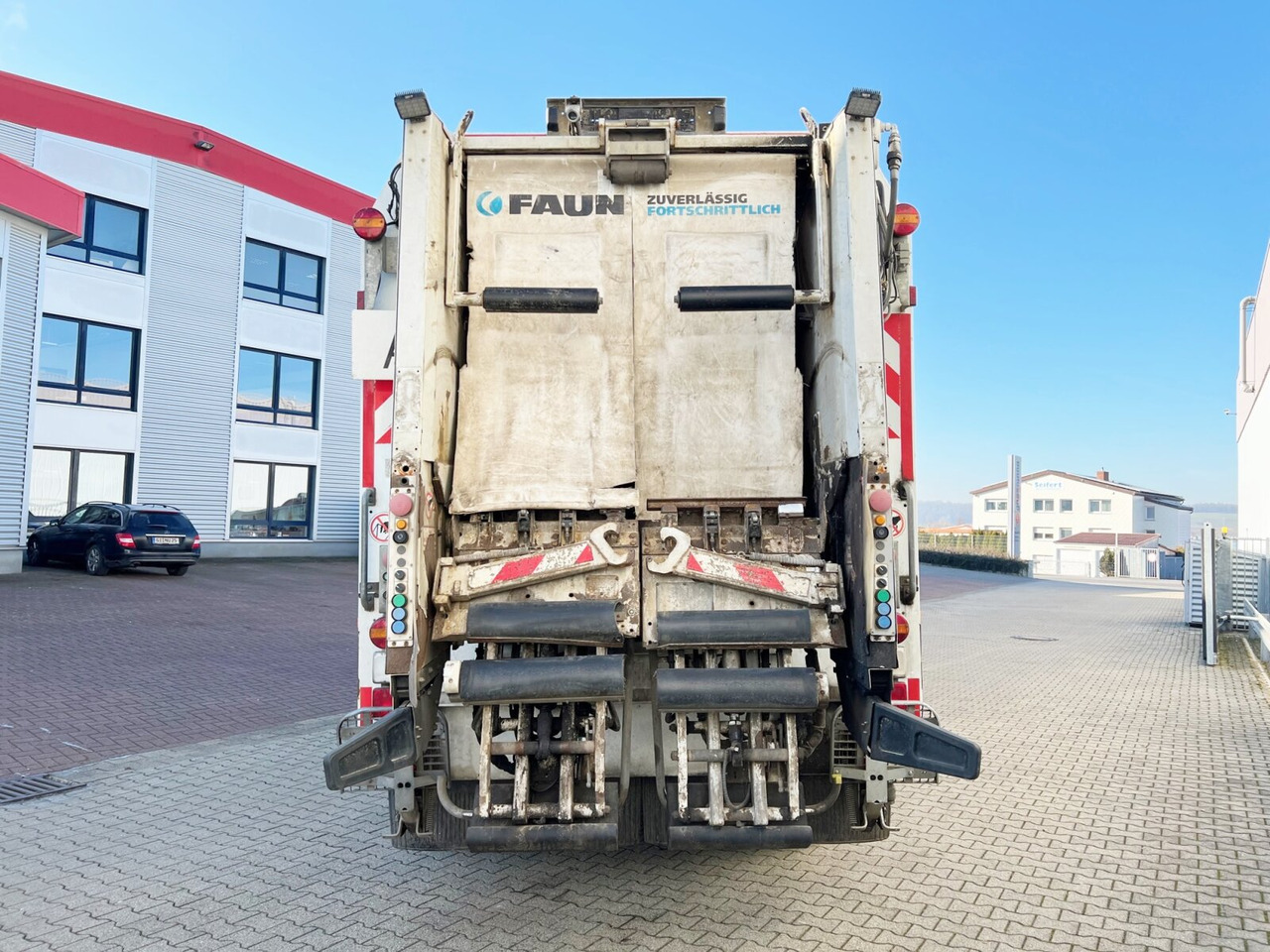 Mercedes-Benz Econic 2629 LL 6x2/4 NLA Econic 2629 LL 6x2/4 NLA, EEV, Lenkachse, FAUN Rotopress 520 L, Zöller-Schüttung - Leasing Mercedes-Benz Econic 2629 LL 6x2/4 NLA Econic 2629 LL 6x2/4 NLA, EEV, Lenkachse, FAUN Rotopress 520 L, Zöller-Schüttung: das Bild 11