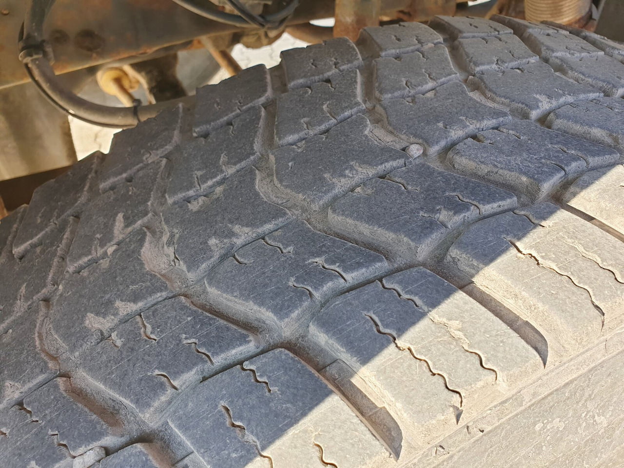 Mercedes-Benz SK II 25/2638 K 6x4 SK II 25/2638 K 6x4, V8, Retarder, 2x Nebenantrieb - Leasing Mercedes-Benz SK II 25/2638 K 6x4 SK II 25/2638 K 6x4, V8, Retarder, 2x Nebenantrieb: das Bild 14 Mercedes-Benz SK II 25/2638 K 6x4 SK II 25/2638 K 6x4, V8, Retarder, 2x Nebenantrieb - Leasing Mercedes-Benz SK II 25/2638 K 6x4 SK II 25/2638 K 6x4, V8, Retarder, 2x Nebenantrieb: das Bild 14