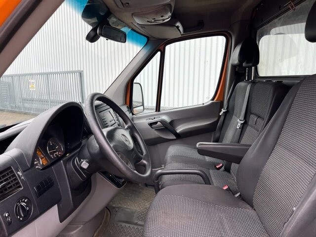 Mercedes-Benz Sprinter 515 CDI 4x2 Sprinter 515 CDI 4x2 - Kastenwagen: das Bild 4 Mercedes-Benz Sprinter 515 CDI 4x2 Sprinter 515 CDI 4x2 - Kastenwagen: das Bild 4