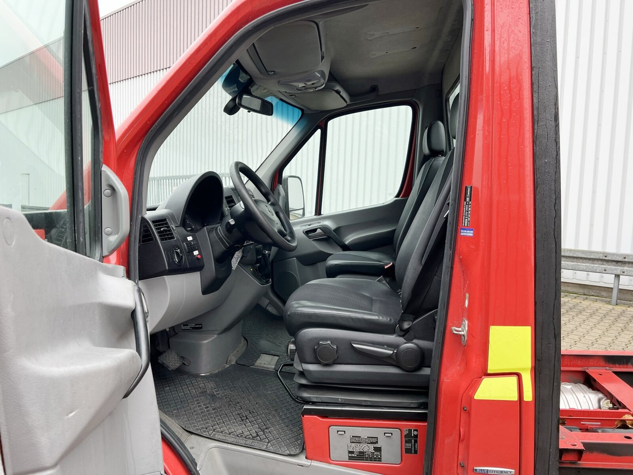 Mercedes-Benz Sprinter 516 CDI 4x2 Sprinter 516 CDI 4x2, Bi-Xenon - Fahrgestell LKW, Transporter: das Bild 5 Mercedes-Benz Sprinter 516 CDI 4x2 Sprinter 516 CDI 4x2, Bi-Xenon - Fahrgestell LKW, Transporter: das Bild 5