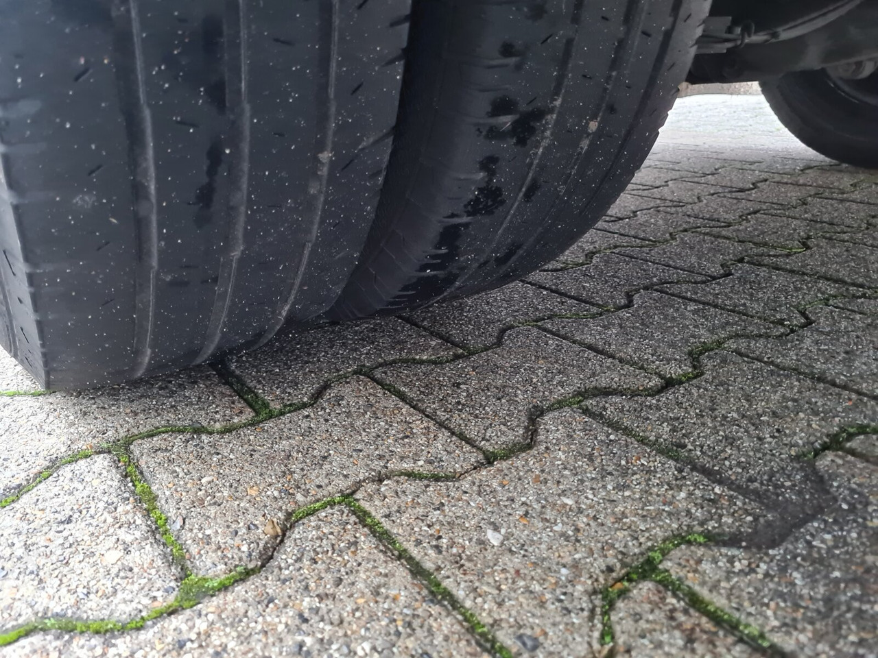 Mercedes-Benz Sprinter 516 CDI 4x2 Sprinter 516 CDI 4x2, Rettungswagen - Kastenwagen: das Bild 2 Mercedes-Benz Sprinter 516 CDI 4x2 Sprinter 516 CDI 4x2, Rettungswagen - Kastenwagen: das Bild 2