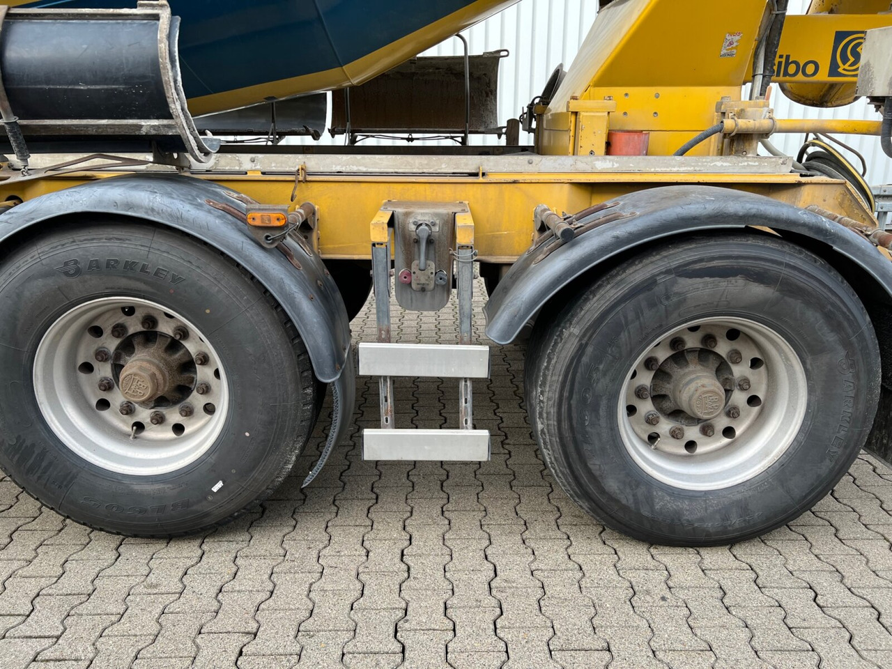 STETTER AM10FHAC Betonmischer ca. 10m³ STETTER AM10FHAC Betonmischer ca. 10m³ - Betonmischer Auflieger: das Bild 3 STETTER AM10FHAC Betonmischer ca. 10m³ STETTER AM10FHAC Betonmischer ca. 10m³ - Betonmischer Auflieger: das Bild 3