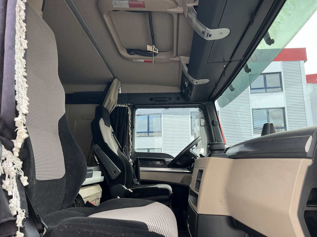 MAN TGX 18.500 4X4H BLS TGX 18.500 4X4H BLS, PriTarder, HydroDrive, Kipphydraulik - Sattelzugmaschine: das Bild 4 MAN TGX 18.500 4X4H BLS TGX 18.500 4X4H BLS, PriTarder, HydroDrive, Kipphydraulik - Sattelzugmaschine: das Bild 4