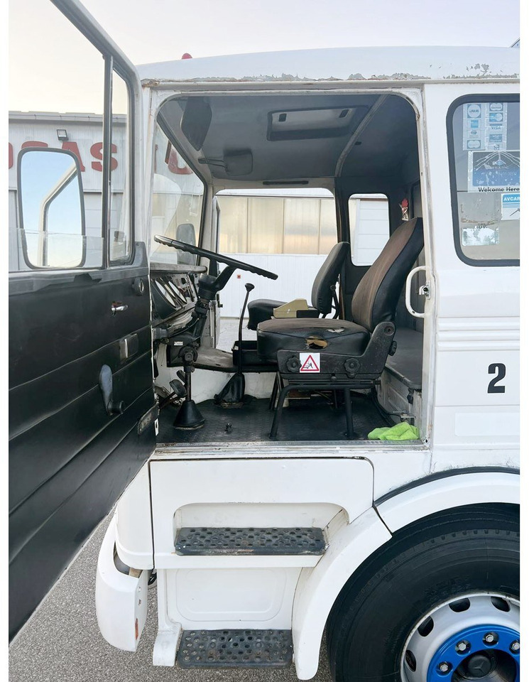 Mercedes-Benz 1923 4x2 1923 4x2 - Sattelzugmaschine: das Bild 5 Mercedes-Benz 1923 4x2 1923 4x2 - Sattelzugmaschine: das Bild 5