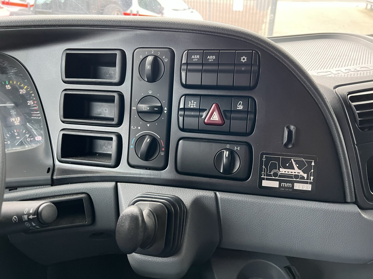 Mercedes-Benz Actros 2141 K 4x2 Actros 2141 K 4x2 - Sattelzugmaschine: das Bild 2 Mercedes-Benz Actros 2141 K 4x2 Actros 2141 K 4x2 - Sattelzugmaschine: das Bild 2