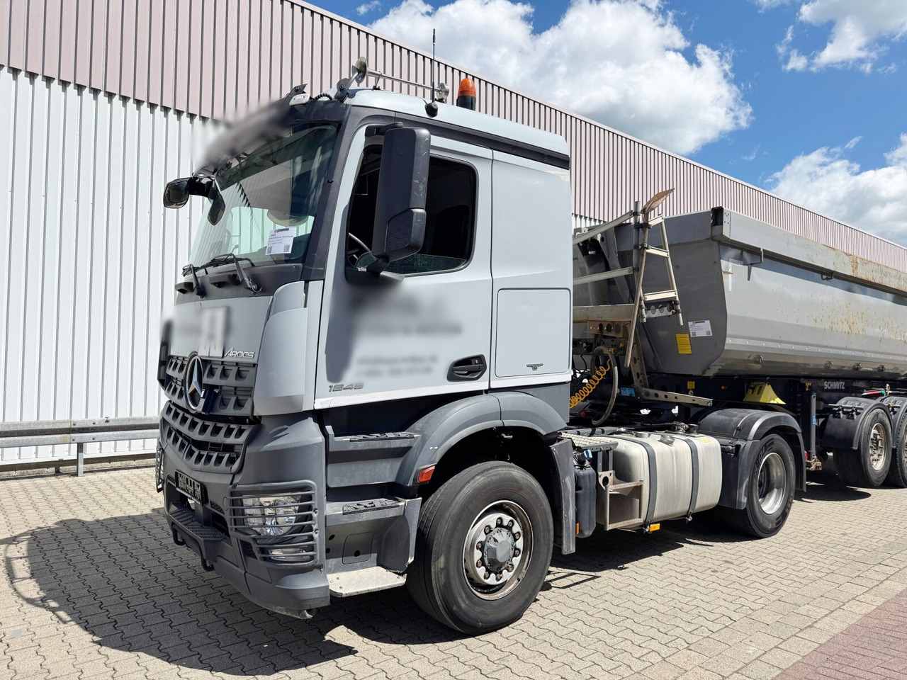 Mercedes-Benz Arocs 1845 LS 4x4 HAD Arocs 1845 LS 4x4 HAD, Retarder, Navi, HydroDrive, Kipphydraulik - Sattelzugmaschine: das Bild 1 Mercedes-Benz Arocs 1845 LS 4x4 HAD Arocs 1845 LS 4x4 HAD, Retarder, Navi, HydroDrive, Kipphydraulik - Sattelzugmaschine: das Bild 1