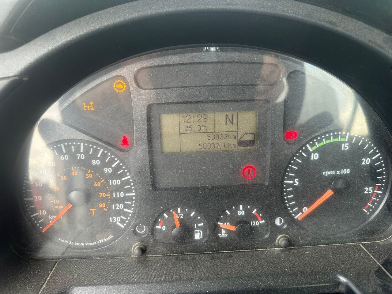 Trakker AD340T41B 8x4 Trakker AD340T41B 8x4, Betonmischer Stetter ca. 9m³ - Fahrmischer: das Bild 4 Trakker AD340T41B 8x4 Trakker AD340T41B 8x4, Betonmischer Stetter ca. 9m³ - Fahrmischer: das Bild 4