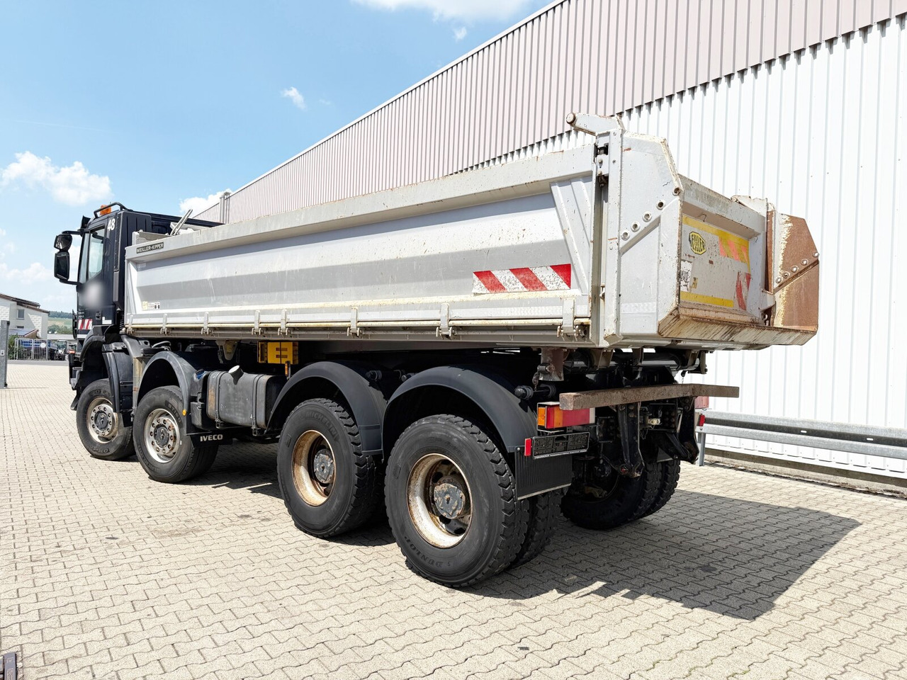 Kipper Trakker AD410T45W 8x8 Trakker AD410T45W 8x8: das Bild 11