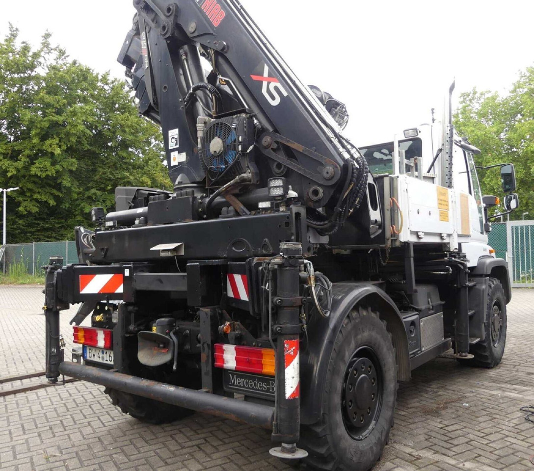 Unimog U400 4x4 U400 4x4, Frontzapfwelle, Heckkran Hiab XS 144-E4 HiDuo, Seilwinde, Funk - Mobilkran: das Bild 3 Unimog U400 4x4 U400 4x4, Frontzapfwelle, Heckkran Hiab XS 144-E4 HiDuo, Seilwinde, Funk - Mobilkran: das Bild 3