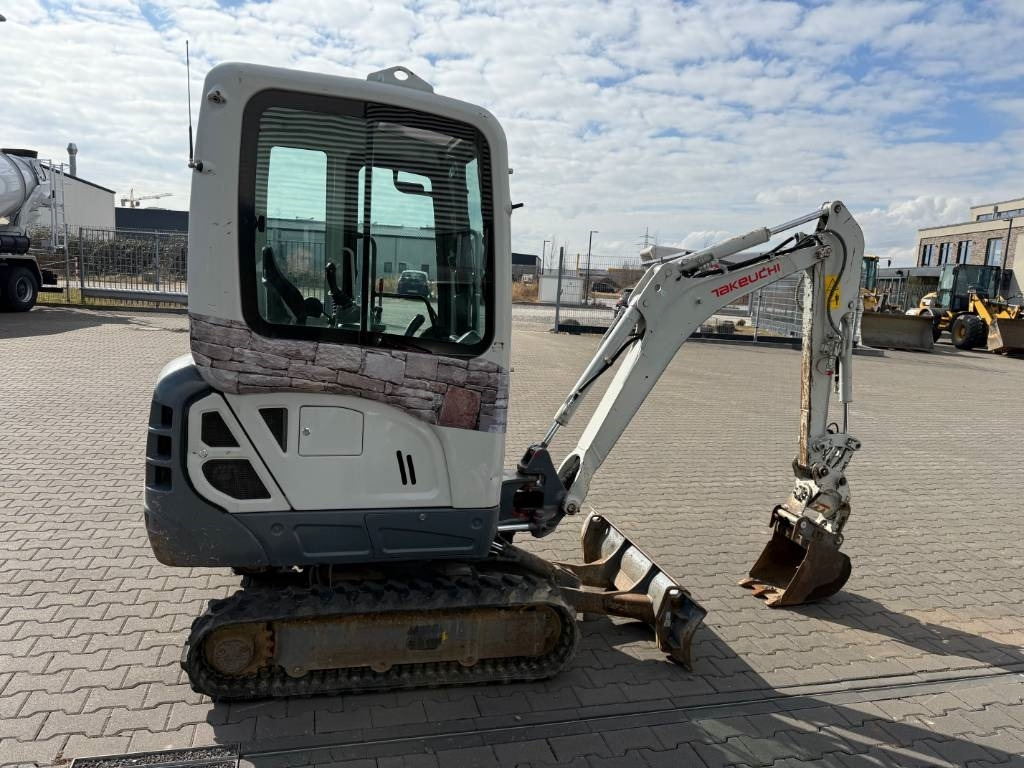 Takeuchi TB 216 Powertilt - Minibagger: das Bild 5 Takeuchi TB 216 Powertilt - Minibagger: das Bild 5