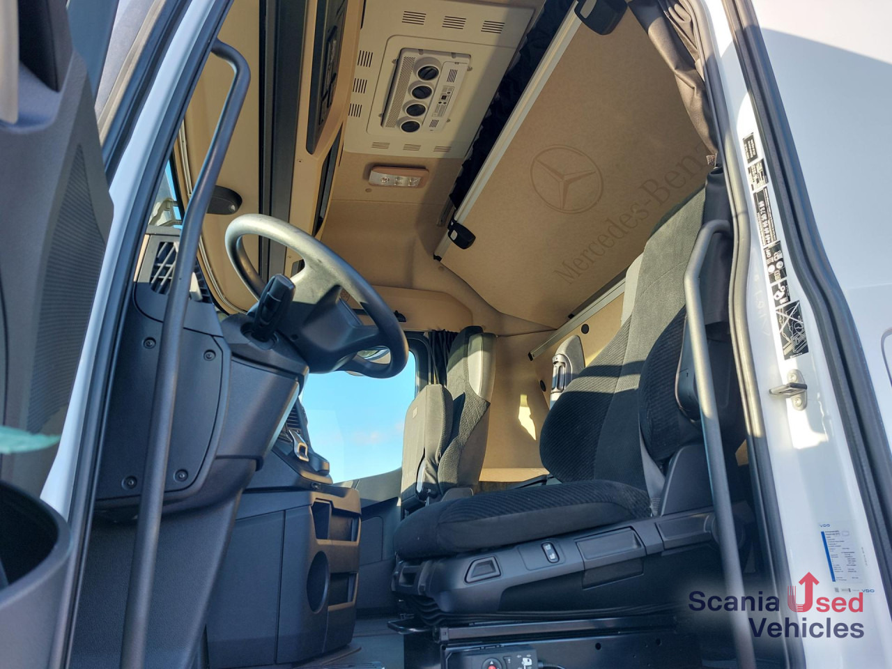 MERCEDES-BENZ 1845L Plane/Edscha NUR KOMPLETT m. ANH.!!! - Plane LKW: das Bild 4 MERCEDES-BENZ 1845L Plane/Edscha NUR KOMPLETT m. ANH.!!! - Plane LKW: das Bild 4