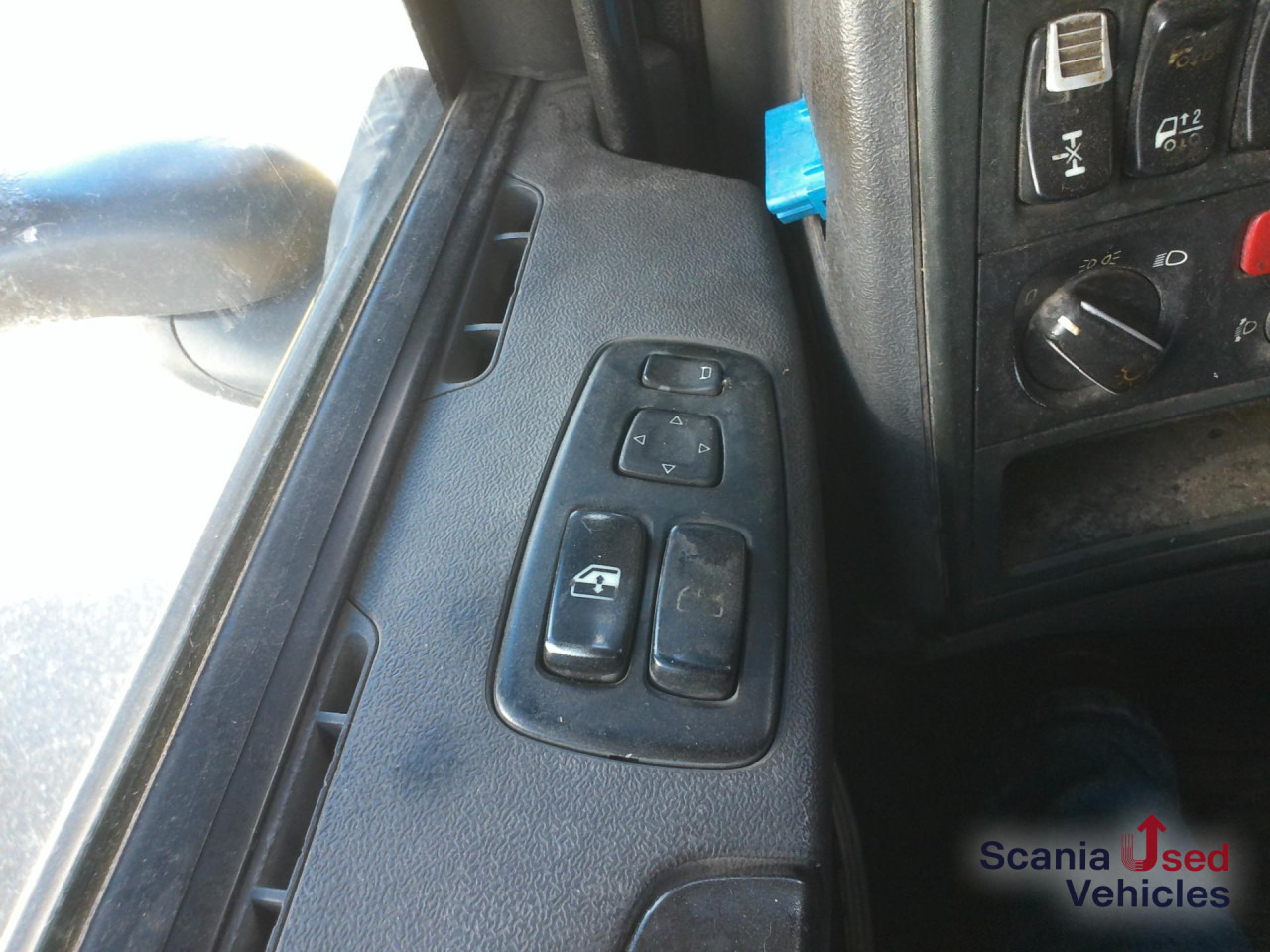 SCANIA R 420 LA4x2MEB Volumen MEGA Jumbo Vollluft - Sattelzugmaschine: das Bild 5 SCANIA R 420 LA4x2MEB Volumen MEGA Jumbo Vollluft - Sattelzugmaschine: das Bild 5