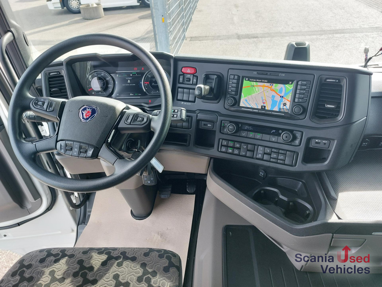 SCANIA R 460 A4x2NA - Kipphydraulik!!! - Sattelzugmaschine: das Bild 4 SCANIA R 460 A4x2NA - Kipphydraulik!!! - Sattelzugmaschine: das Bild 4