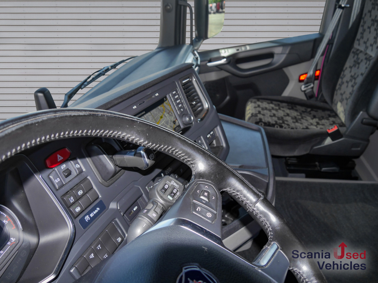 SCANIA R 410 B6x2*4NB - Pritsche / Plane / Hecktüren - - Plane LKW: das Bild 4 SCANIA R 410 B6x2*4NB - Pritsche / Plane / Hecktüren - - Plane LKW: das Bild 4