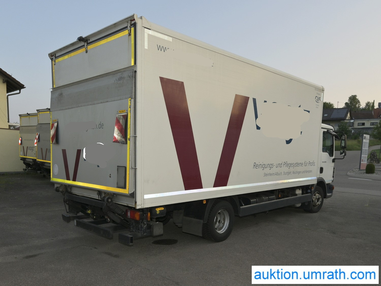 MAN TGL 12.250 4x2 L/BL Koffer Ladebordwand Klimaautomatik NAVI Luftfederung Automatikgetriebe EURO 6 - Koffer LKW: das Bild 5 MAN TGL 12.250 4x2 L/BL Koffer Ladebordwand Klimaautomatik NAVI Luftfederung Automatikgetriebe EURO 6 - Koffer LKW: das Bild 5