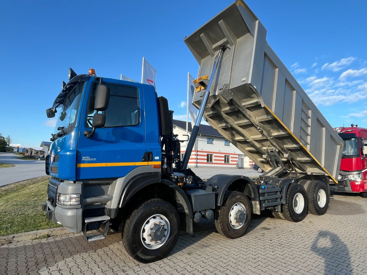 Tatra Phoenix 460T 158 8x8 20m³ Kippmulde - Kipper: das Bild 1 Tatra Phoenix 460T 158 8x8 20m³ Kippmulde - Kipper: das Bild 1