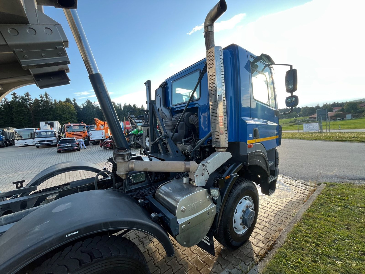 Tatra Phoenix 460T 158 8x8 20m³ Kippmulde - Kipper: das Bild 4 Tatra Phoenix 460T 158 8x8 20m³ Kippmulde - Kipper: das Bild 4