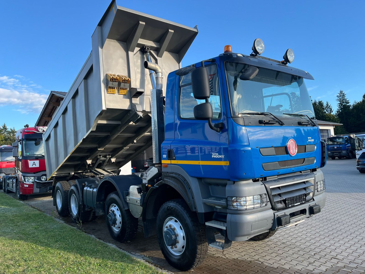 Tatra Phoenix 460T 158 8x8 20m³ Kippmulde - Kipper: das Bild 2 Tatra Phoenix 460T 158 8x8 20m³ Kippmulde - Kipper: das Bild 2