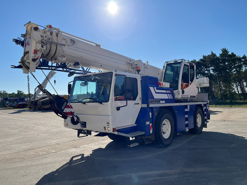 Liebherr LTM 1030-2.1 - Mobilkran: das Bild 1 Liebherr LTM 1030-2.1 - Mobilkran: das Bild 1