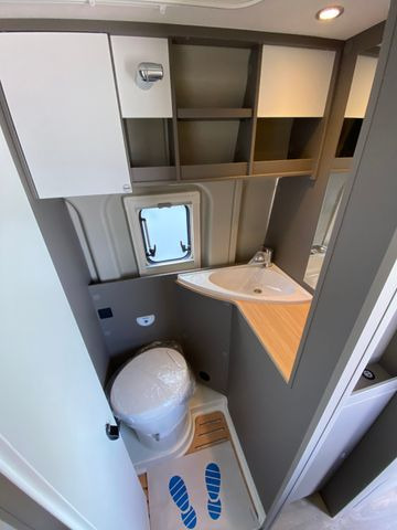 NEU: Camper Van Carado CV 600 Aufstelldach, Automatik, white Label: das Bild 16 NEU: Camper Van Carado CV 600 Aufstelldach, Automatik, white Label: das Bild 16