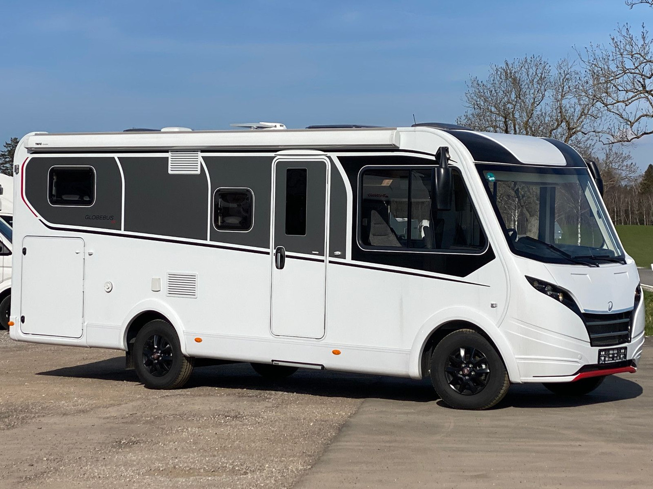 Dethleffs Globebus I 6,Ländbetten, Hubbett,4 personen - Integriertes Wohnmobil: das Bild 2 Dethleffs Globebus I 6,Ländbetten, Hubbett,4 personen - Integriertes Wohnmobil: das Bild 2