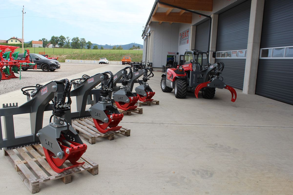 SAT Rückezange RV1250 mit endlos Rotator - Forsttechnik: das Bild 1 SAT Rückezange RV1250 mit endlos Rotator - Forsttechnik: das Bild 1