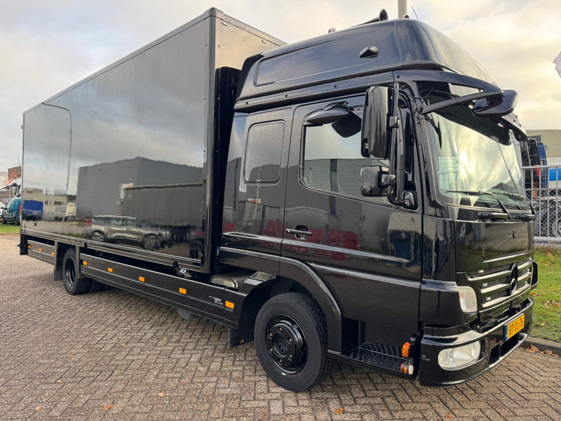 Mercedes-Benz ATEGO 818 / 228.000..KM!! / Sleeping Cab / TUV: 7-2026 / NL Truck - Koffer LKW: das Bild 2 Mercedes-Benz ATEGO 818 / 228.000..KM!! / Sleeping Cab / TUV: 7-2026 / NL Truck - Koffer LKW: das Bild 2