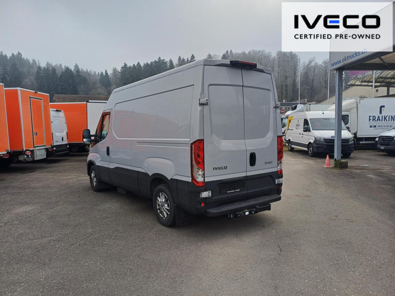 IVECO Daily 35S14NA8V/P CNG Euro6 Klima AHK Navi ZV - Leasing IVECO Daily 35S14NA8V/P CNG Euro6 Klima AHK Navi ZV: das Bild 11