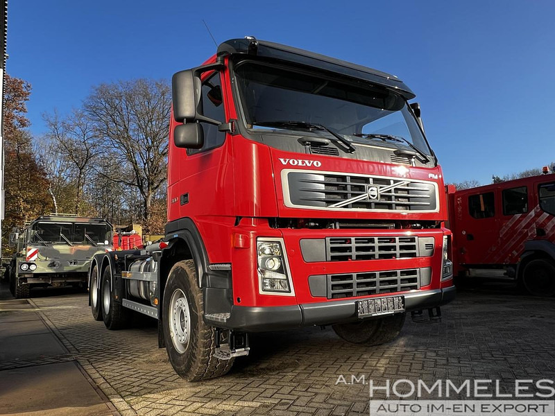 Volvo FM 330 6X4, Multilift - Abrollkipper: das Bild 4 Volvo FM 330 6X4, Multilift - Abrollkipper: das Bild 4