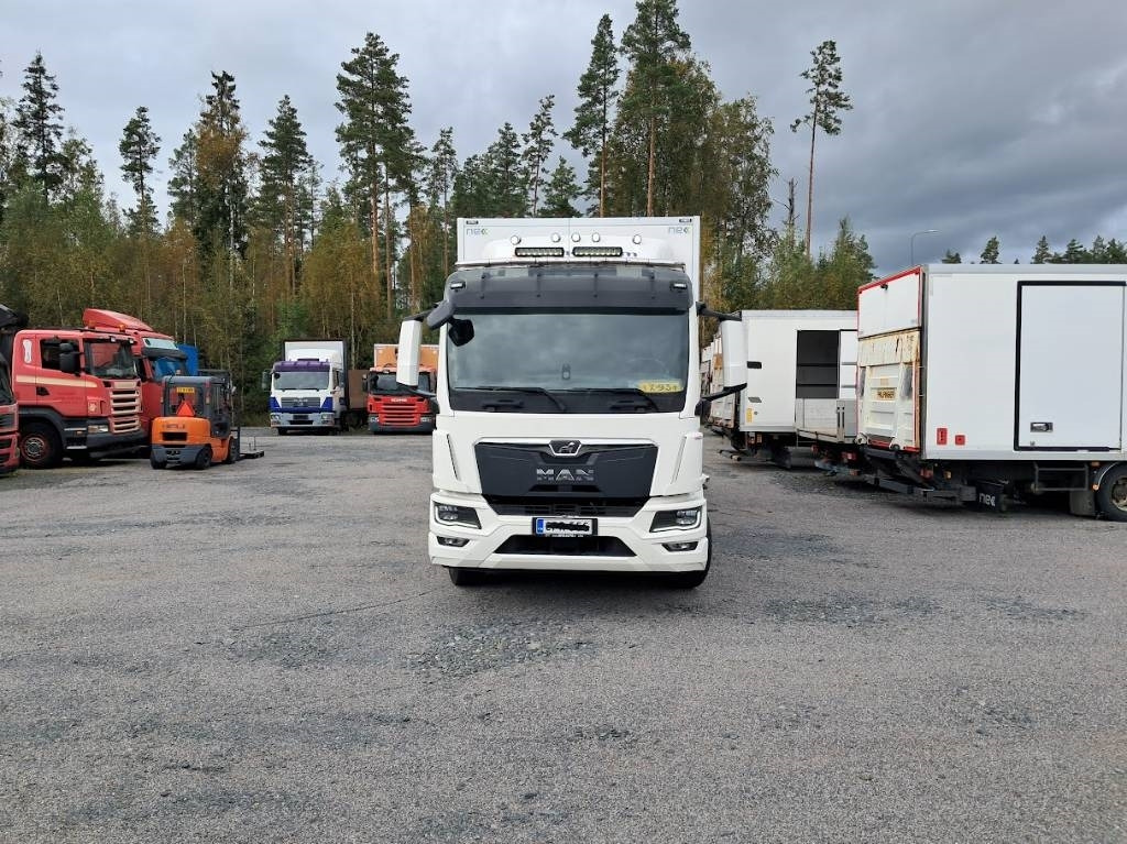 MAN TGM 15.250 - Koffer LKW: das Bild 3 MAN TGM 15.250 - Koffer LKW: das Bild 3
