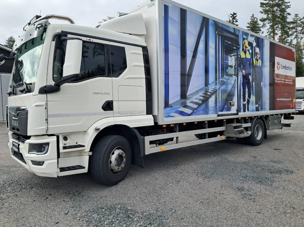 MAN TGM 15.250 - Koffer LKW: das Bild 2 MAN TGM 15.250 - Koffer LKW: das Bild 2