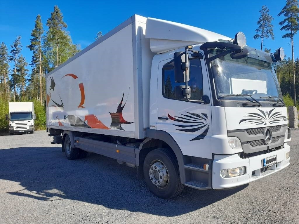 Mercedes-Benz Atego - Koffer LKW: das Bild 3 Mercedes-Benz Atego - Koffer LKW: das Bild 3