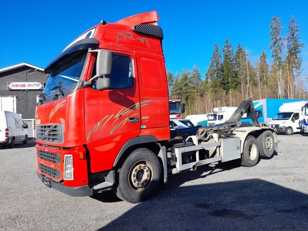 Volvo FH 13 480 - Abrollkipper: das Bild 1 Volvo FH 13 480 - Abrollkipper: das Bild 1