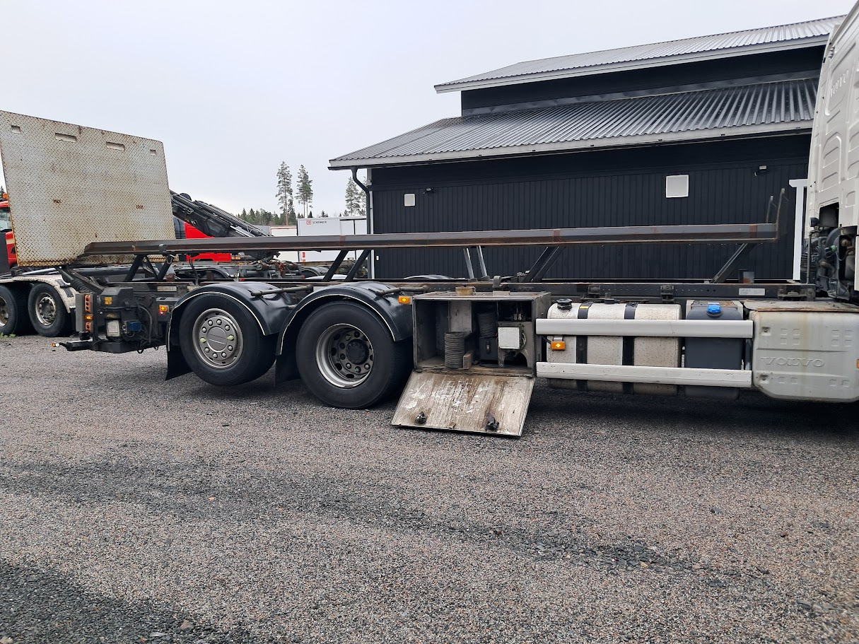 Volvo FH 13 500 - Holztransporter: das Bild 5 Volvo FH 13 500 - Holztransporter: das Bild 5