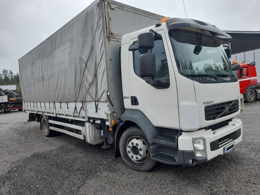 Volvo FL 240 - Autokran: das Bild 4 Volvo FL 240 - Autokran: das Bild 4