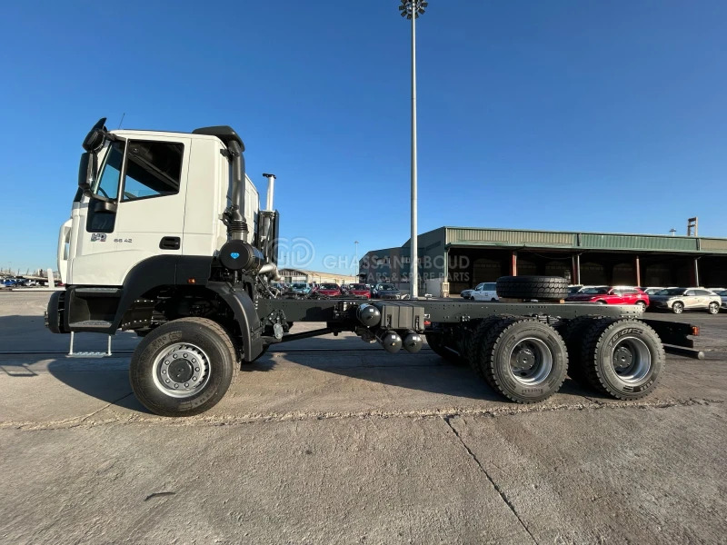 ASTRA HD9 6x6 CHASSIS - Barcelona Stock - Fahrgestell LKW: das Bild 2 ASTRA HD9 6x6 CHASSIS - Barcelona Stock - Fahrgestell LKW: das Bild 2