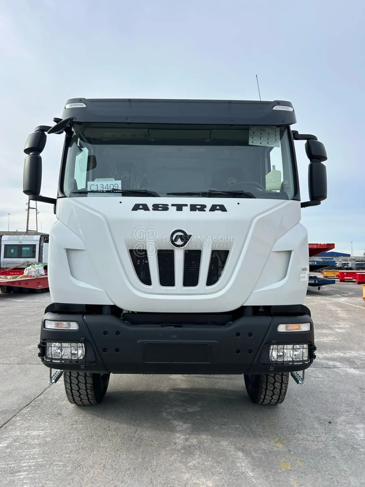 Fahrgestell LKW ASTRA HD9 8x4 CHASSIS - Barcelona Stock: das Bild 1