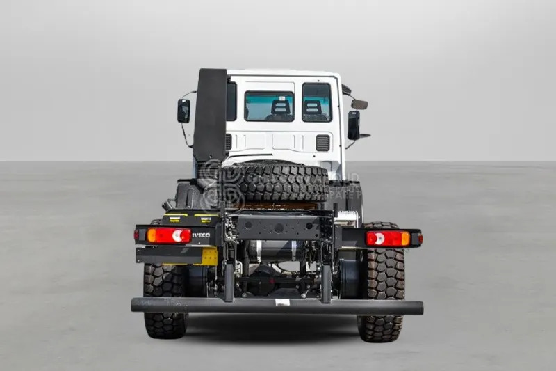 Iveco Euro Cargo ML150 4x4 Chassis - Fahrgestell LKW: das Bild 4 Iveco Euro Cargo ML150 4x4 Chassis - Fahrgestell LKW: das Bild 4