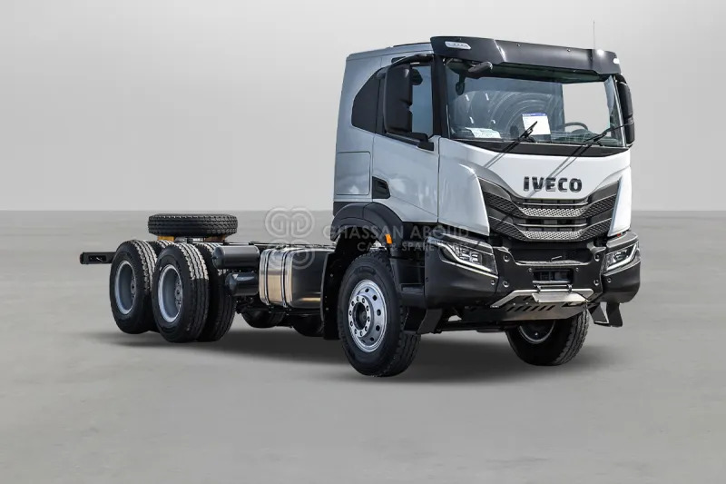Iveco T-WAY AT380T47H 6x4 R24 Tyres Chassis - Barcelona Stock - Fahrgestell LKW: das Bild 1 Iveco T-WAY AT380T47H 6x4 R24 Tyres Chassis - Barcelona Stock - Fahrgestell LKW: das Bild 1
