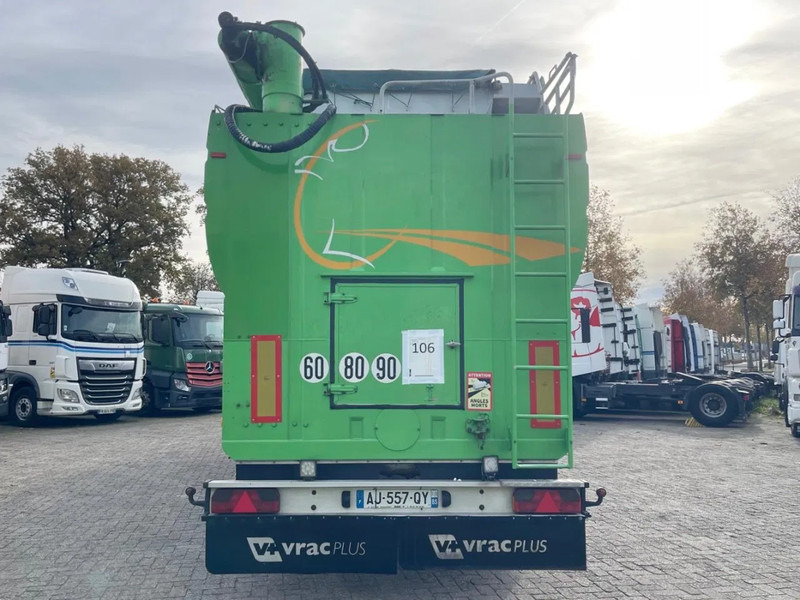 LEVEQUES TSCI, AUGER, HATZ diesel? 7 COMPARTMENTS. Great condition! - Tankauflieger: das Bild 2 LEVEQUES TSCI, AUGER, HATZ diesel? 7 COMPARTMENTS. Great condition! - Tankauflieger: das Bild 2