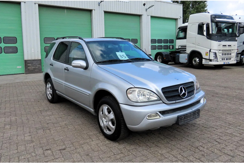 Mercedes-Benz M-Klasse ML ML 270. for export, 5 seats, real leather, Climate - SUV/ Geländewagen: das Bild 1 Mercedes-Benz M-Klasse ML ML 270. for export, 5 seats, real leather, Climate - SUV/ Geländewagen: das Bild 1