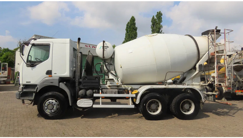 Renault Kerax 370 6X6! 10M3, FULL SPRIG. GREAT CONDITON! - Fahrmischer: das Bild 3 Renault Kerax 370 6X6! 10M3, FULL SPRIG. GREAT CONDITON! - Fahrmischer: das Bild 3