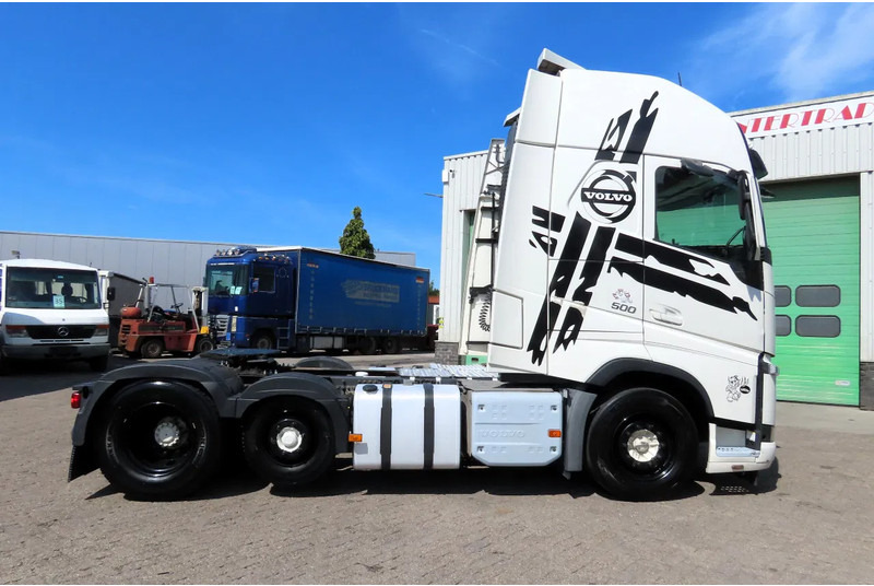 Volvo FH 500 YV2RT40C3JB860437 EURO6, 6x2, 2 tanks, - Sattelzugmaschine: das Bild 4 Volvo FH 500 YV2RT40C3JB860437 EURO6, 6x2, 2 tanks, - Sattelzugmaschine: das Bild 4