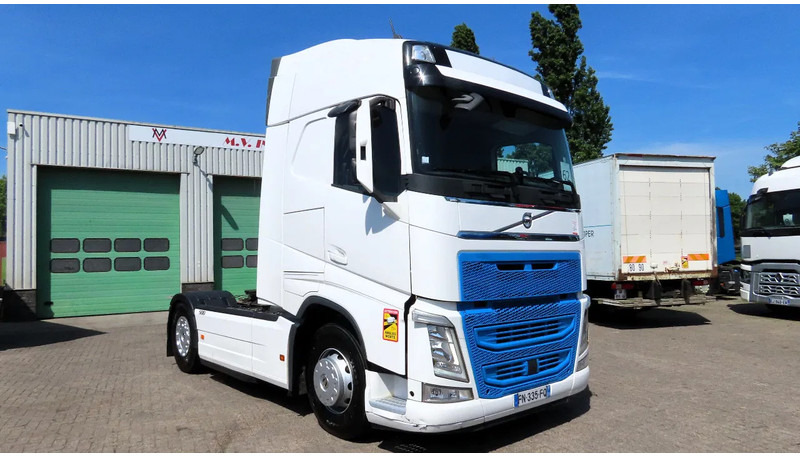 Volvo FH 500 vin YV2RT40A5LB301456 2X FUELTANK, PARKING AIRCO, FRIGO - Sattelzugmaschine: das Bild 3 Volvo FH 500 vin YV2RT40A5LB301456 2X FUELTANK, PARKING AIRCO, FRIGO - Sattelzugmaschine: das Bild 3