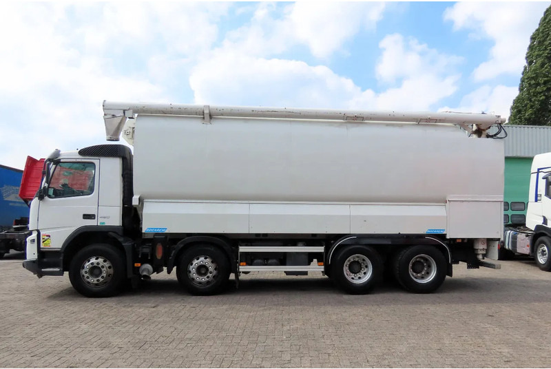 Volvo FMX 450 8x4 AUGER, radio control, 7 COMP. Full Volvo Service! . EXCELLENT condition - Tankwagen: das Bild 5 Volvo FMX 450 8x4 AUGER, radio control, 7 COMP. Full Volvo Service! . EXCELLENT condition - Tankwagen: das Bild 5
