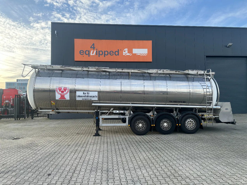 Feldbinder LEVENSMIDDELEN / FOOD / LEBENSMITTEL / 33.500L / 3-COMP / POMP / NL-trailer / APK: 08-2026, 10x beschikbaar - Tankauflieger: das Bild 2 Feldbinder LEVENSMIDDELEN / FOOD / LEBENSMITTEL / 33.500L / 3-COMP / POMP / NL-trailer / APK: 08-2026, 10x beschikbaar - Tankauflieger: das Bild 2